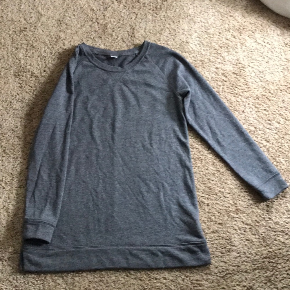 Old Navy Active sweatshirt
